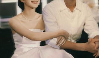 吴磊帮赵露思举头发 吴磊帮赵露思举头发