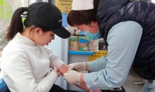 我要去献血了,问一下子国外的献血制度 无偿献血的年龄